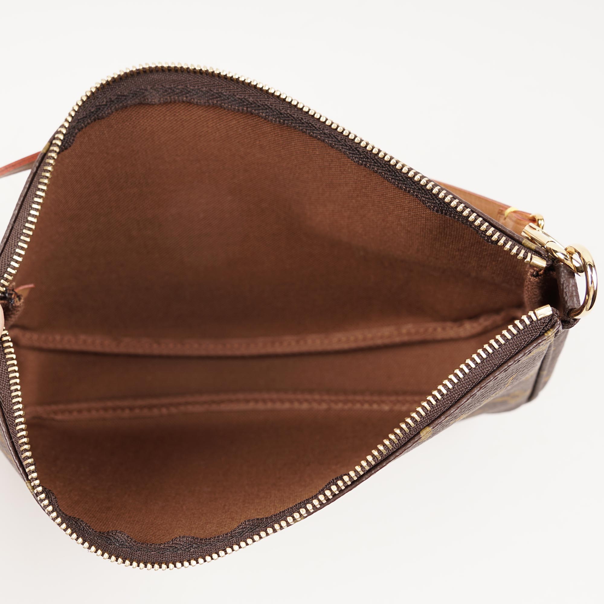 Pochette Accessoires NM - LOUIS VUITTON - Affordable Luxury image