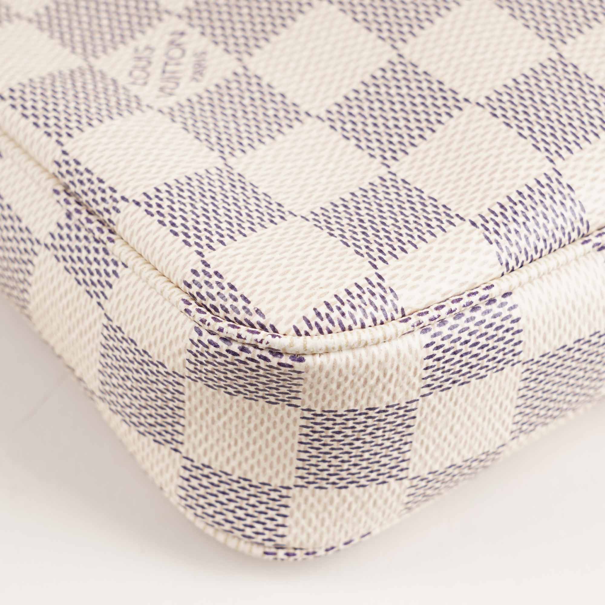 Pochette Accessoires NM - LOUIS VUITTON - Affordable Luxury image