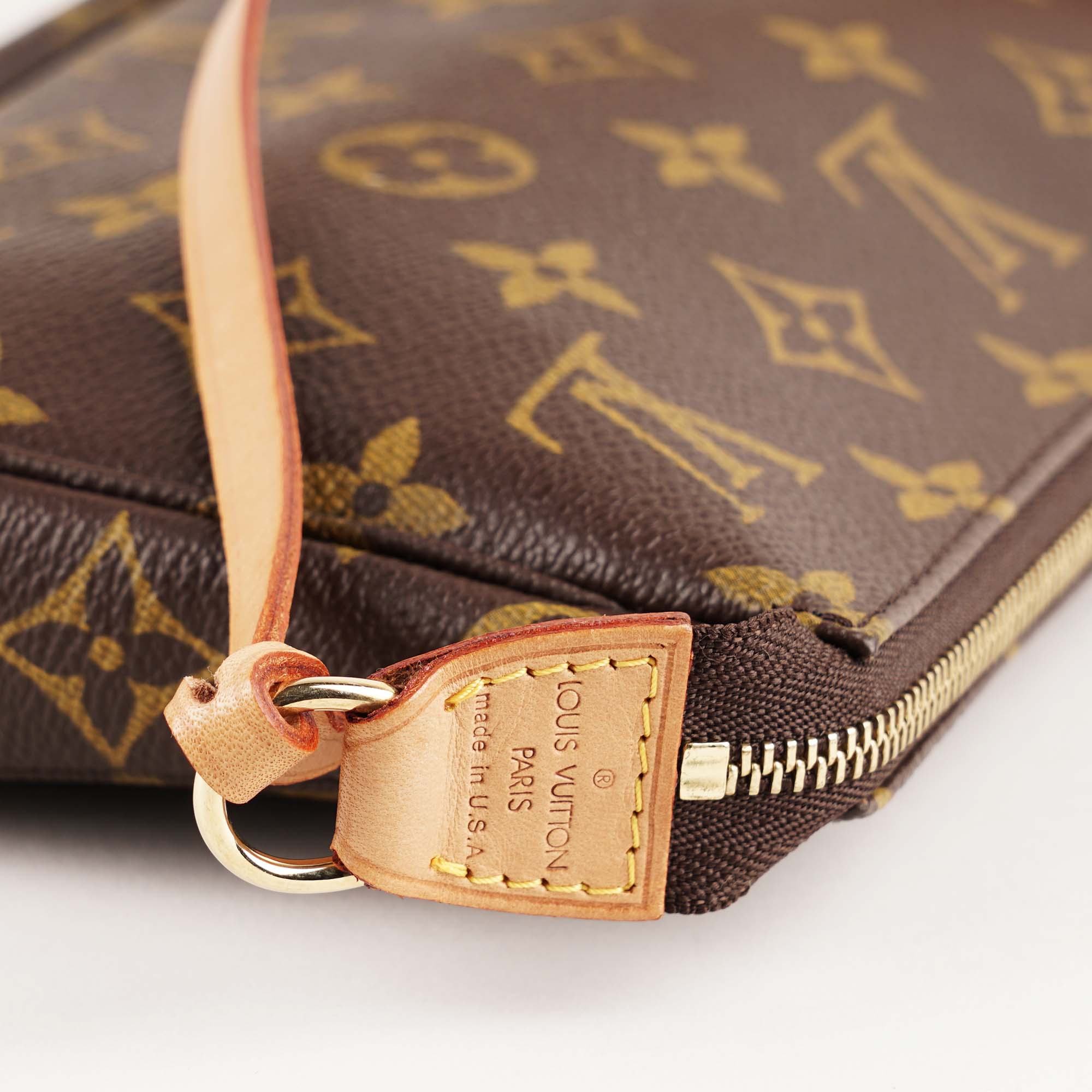 Pochette Accessoires NM - LOUIS VUITTON - Affordable Luxury image