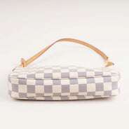 Pochette Accessoires NM - LOUIS VUITTON - Affordable Luxury thumbnail image