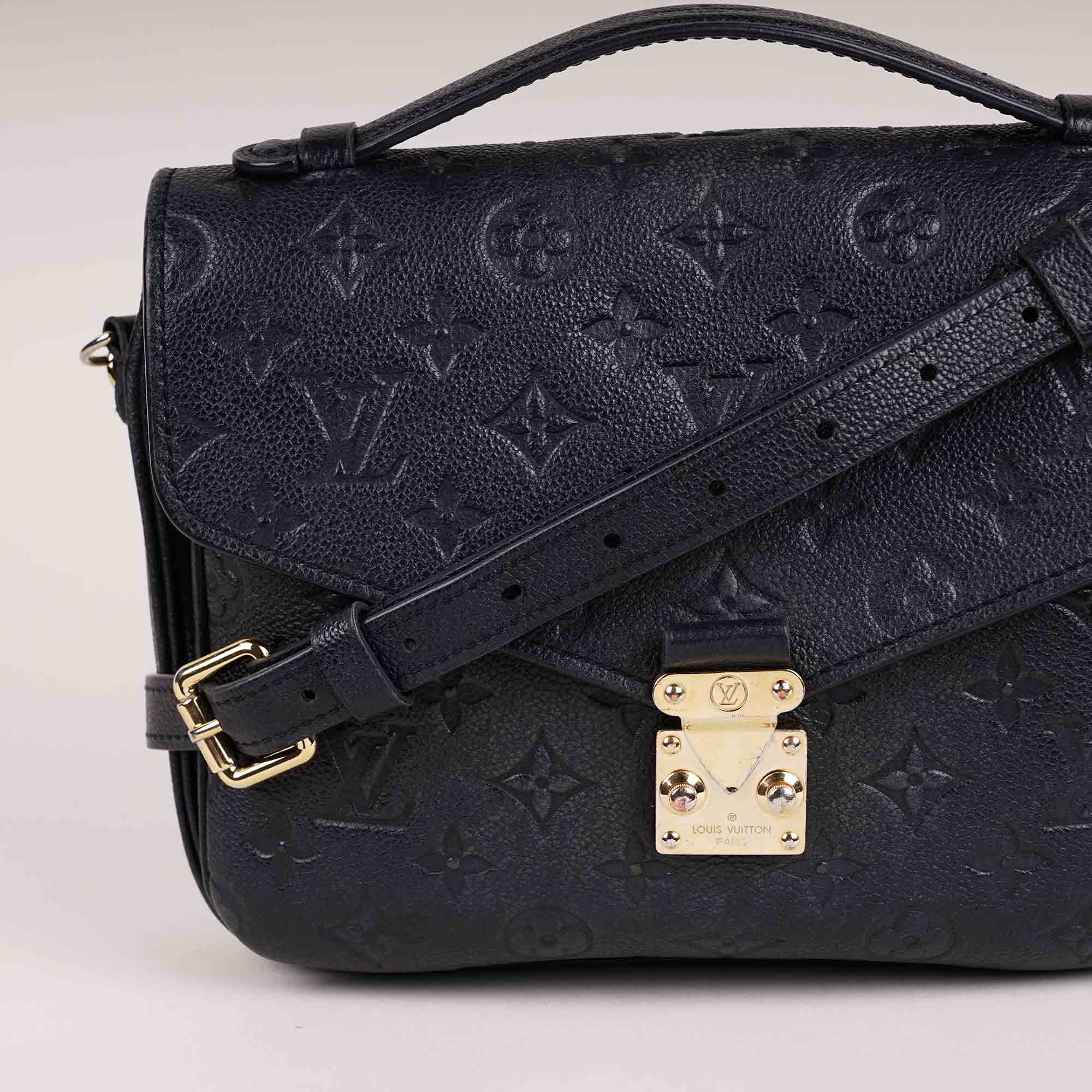 Pochette Métis - LOUIS VUITTON - Affordable Luxury image