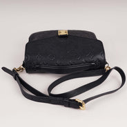 Pochette Métis - LOUIS VUITTON - Affordable Luxury thumbnail image