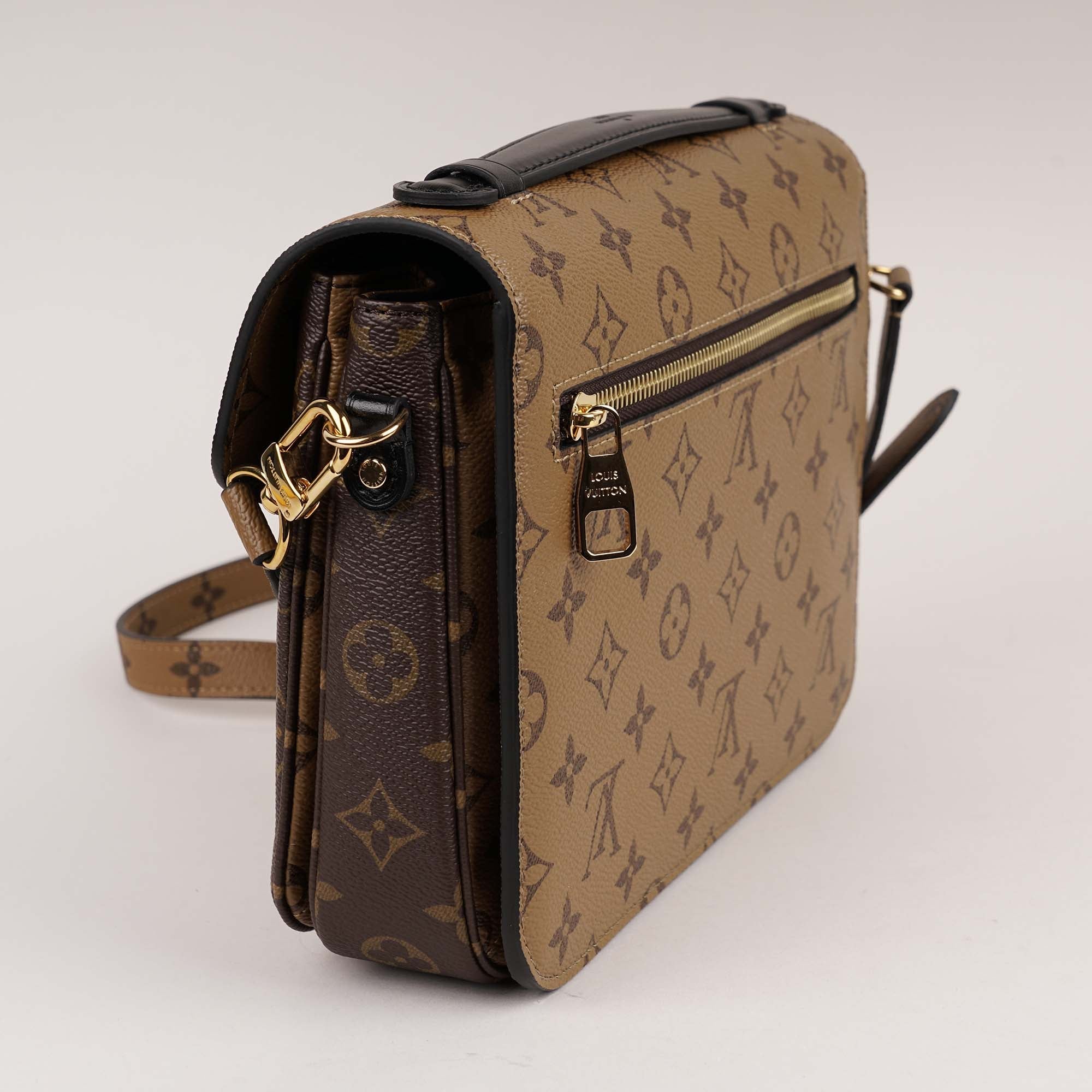 Pochette Metis Bag - LOUIS VUITTON - Affordable Luxury image