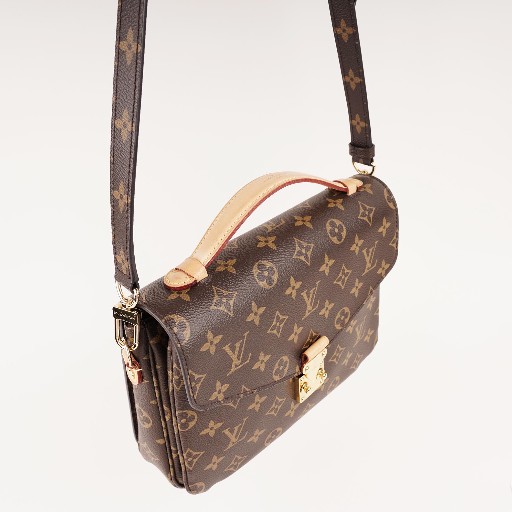 Pochette Metis Bag - LOUIS VUITTON - Affordable Luxury image