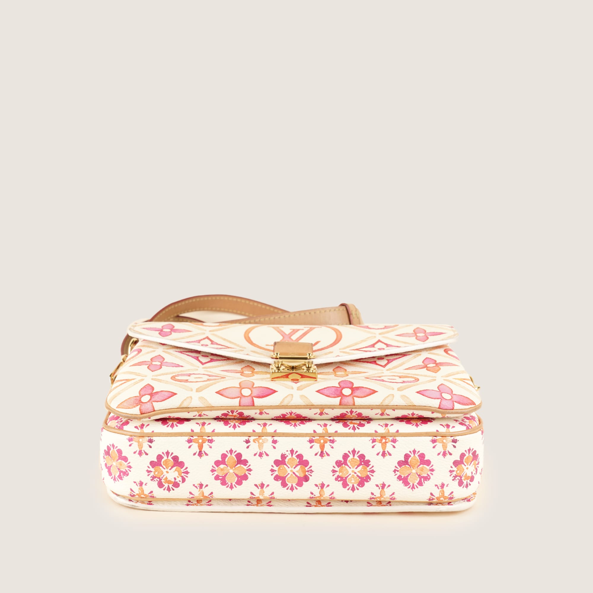 Pochette Metis By The Pool Bag - LOUIS VUITTON - Affordable Luxury image