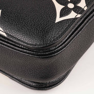 Pochette Metis MM Bag - LOUIS VUITTON - Affordable Luxury thumbnail image