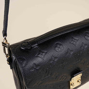 Pochette Metis Shoulder Bag - LOUIS VUITTON - Affordable Luxury thumbnail image