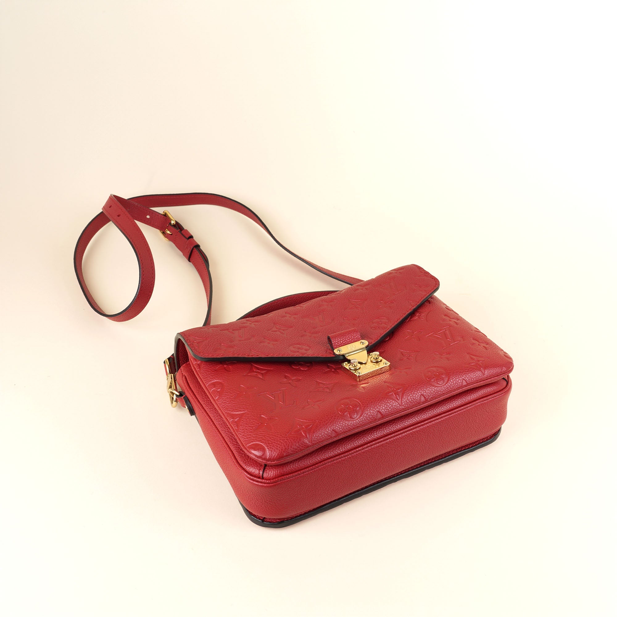 Lv pochette metis price philippines online