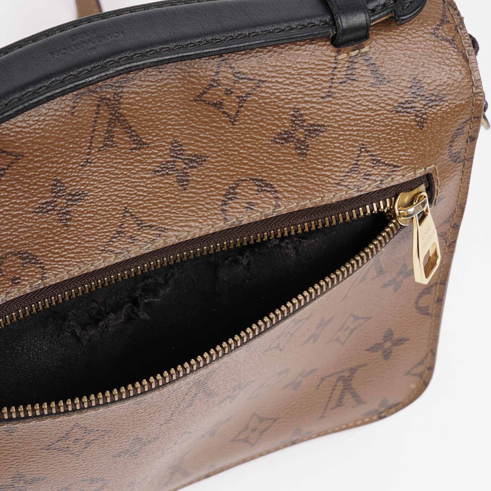 Pochette Métis Shoulder Bag - LOUIS VUITTON - Affordable Luxury image