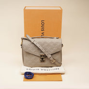 Pochette Métis Shoulder Bag - LOUIS VUITTON - Affordable Luxury thumbnail image