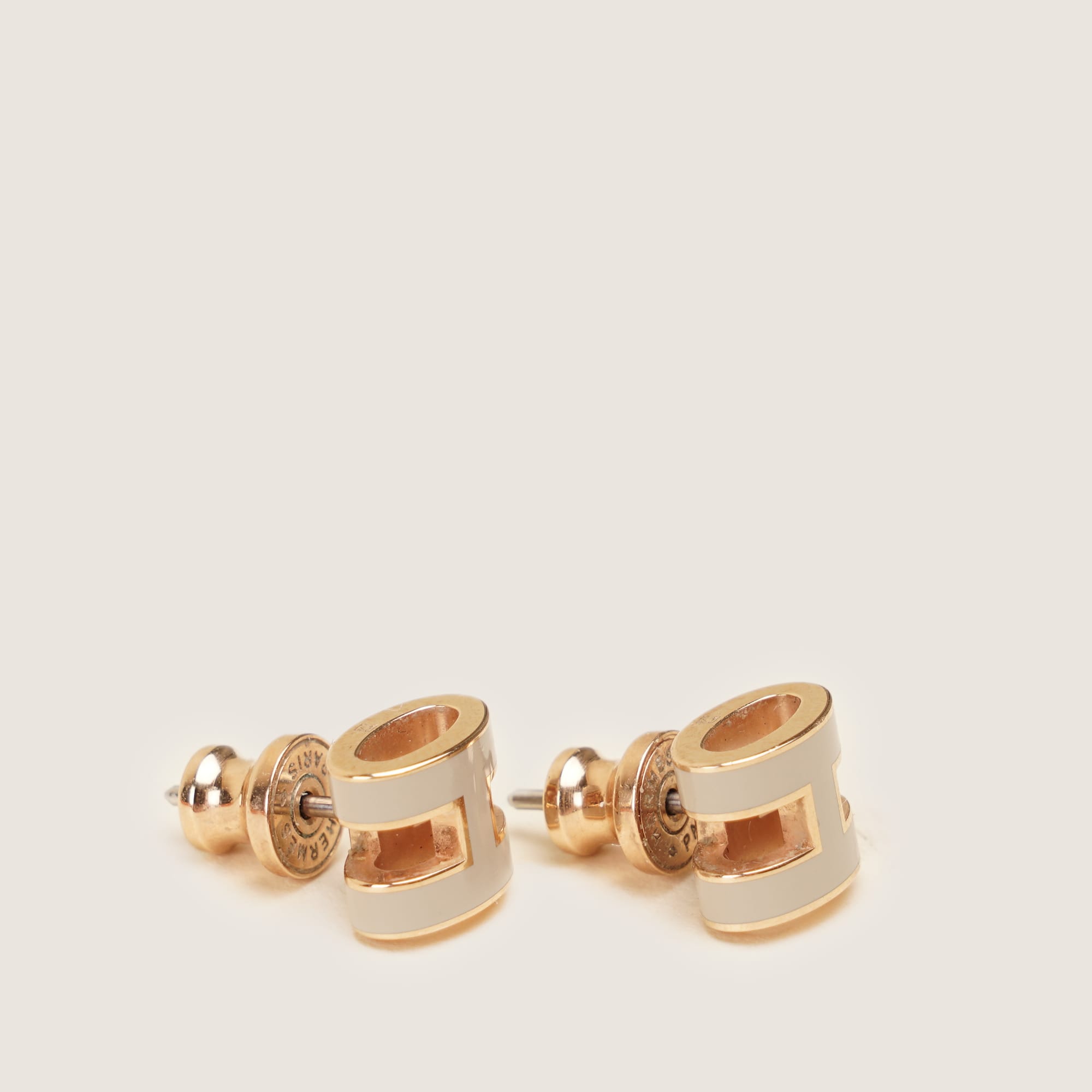 Pop H Earrings - HERMÈS - Affordable Luxury image