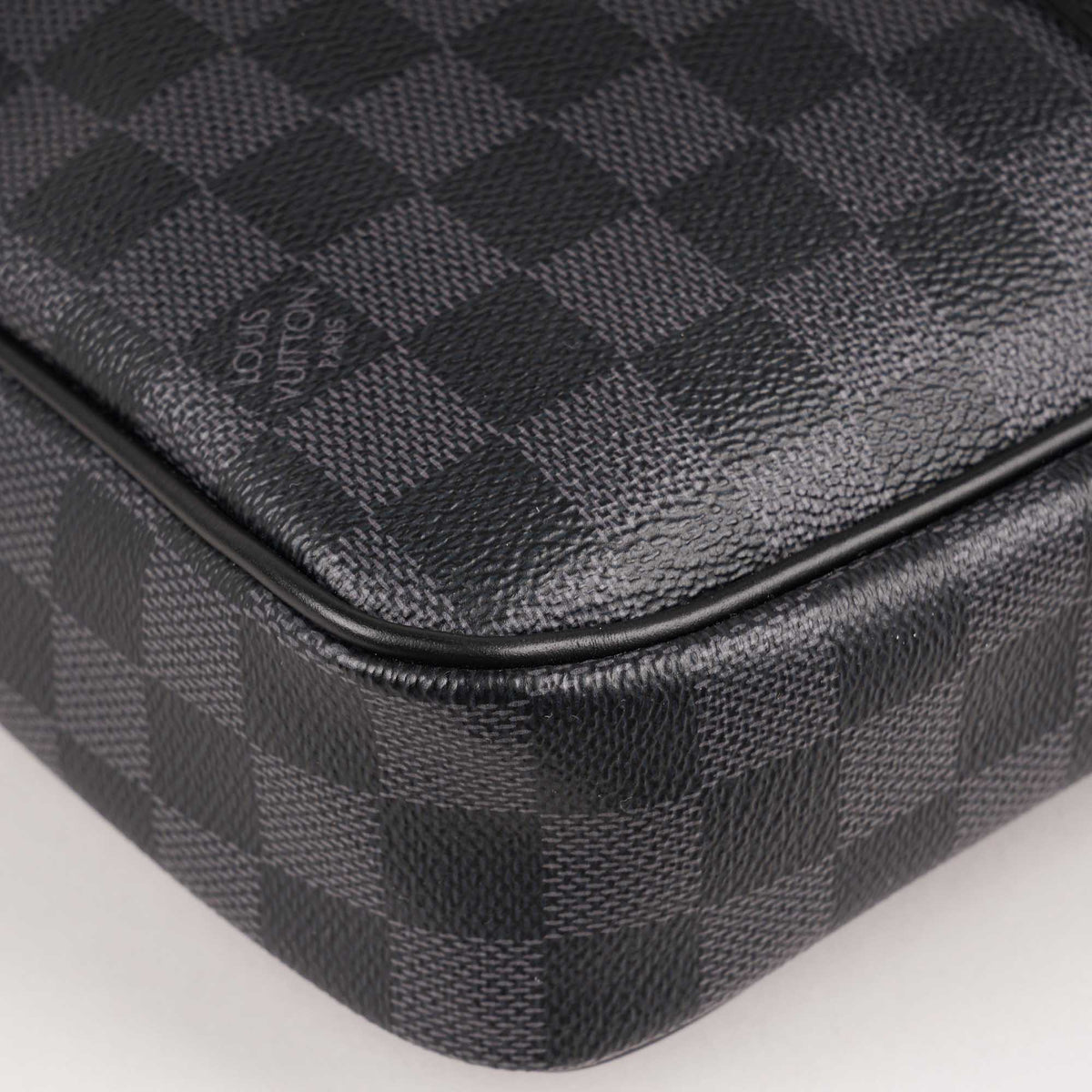 Porte-Documents Jour Briefcase 2022 - LOUIS VUITTON - Affordable Luxury image