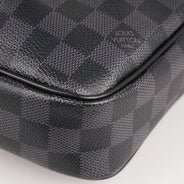 Porte-Documents Jour Briefcase 2022 - LOUIS VUITTON - Affordable Luxury thumbnail image