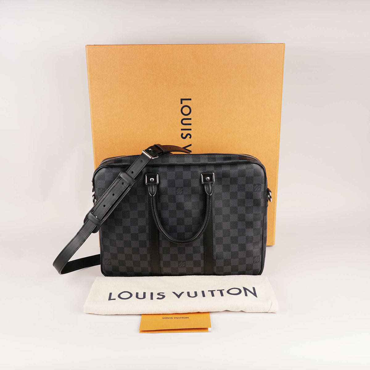 Porte-Documents Jour Briefcase 2022 - LOUIS VUITTON - Affordable Luxury image