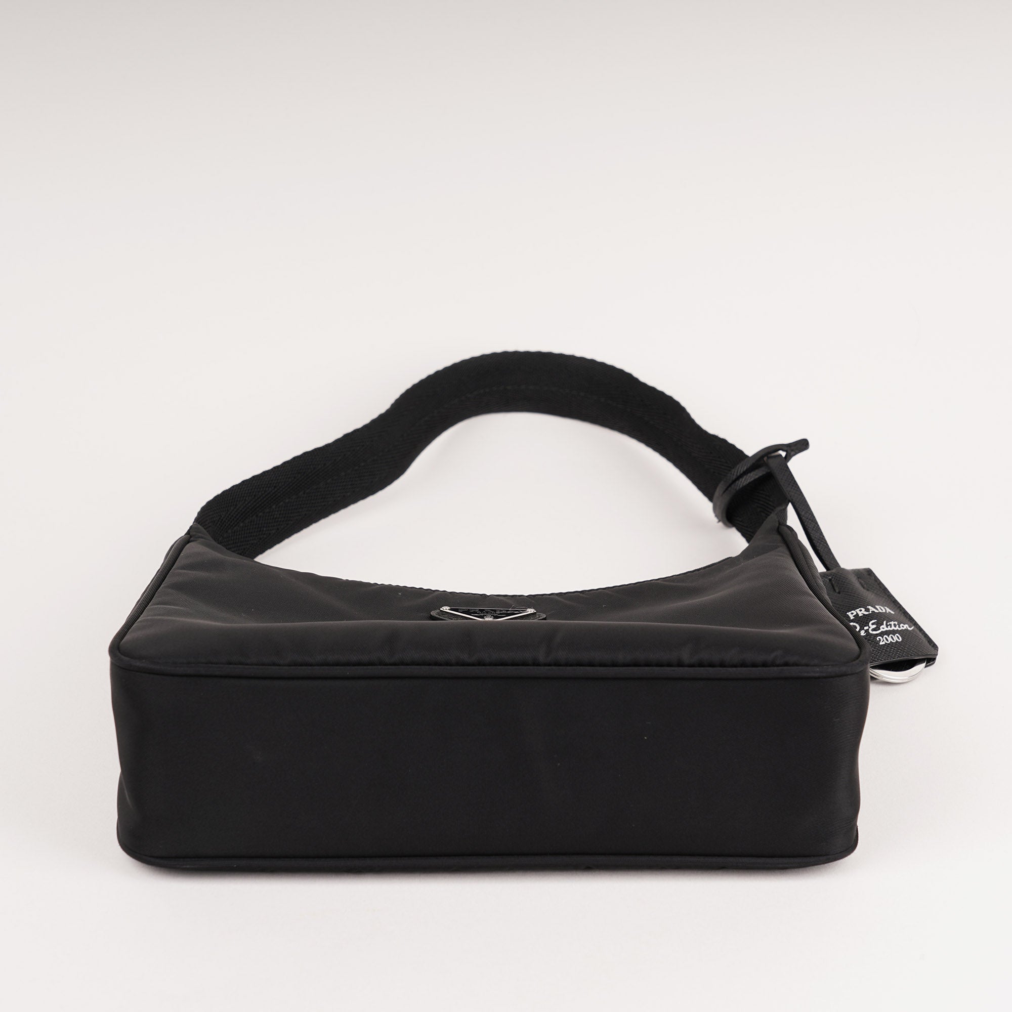 バッグ PRADA Re-Edition 2000 One shoulder bag PRADA Re-Edition 2000 Nylon Shoulder Bag Blue | eBay