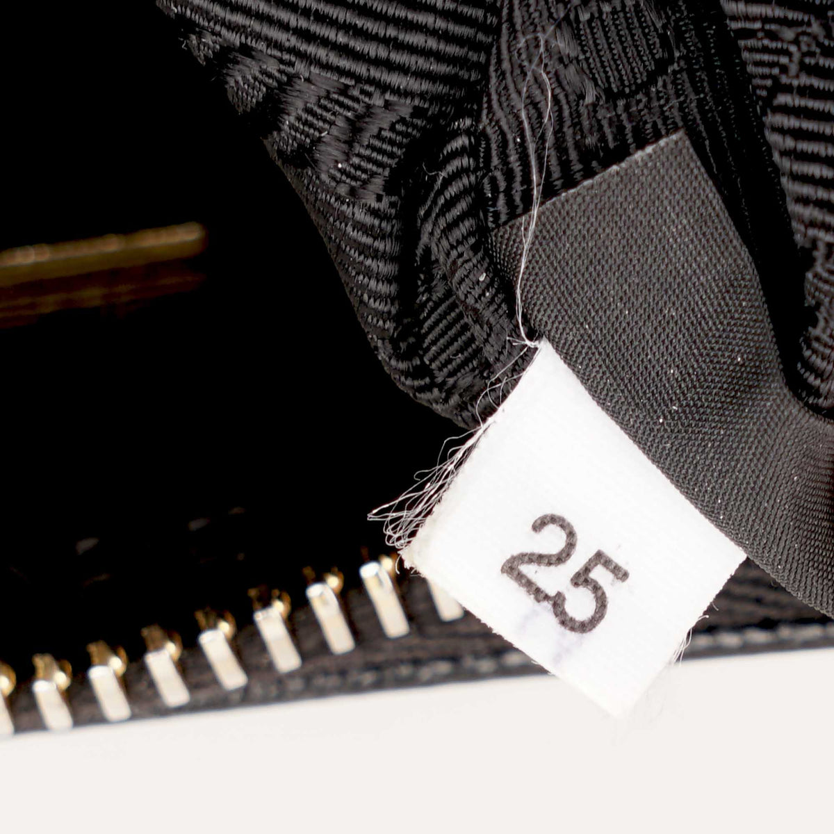 Re-Edition 2005 Bag - PRADA - Affordable Luxury image