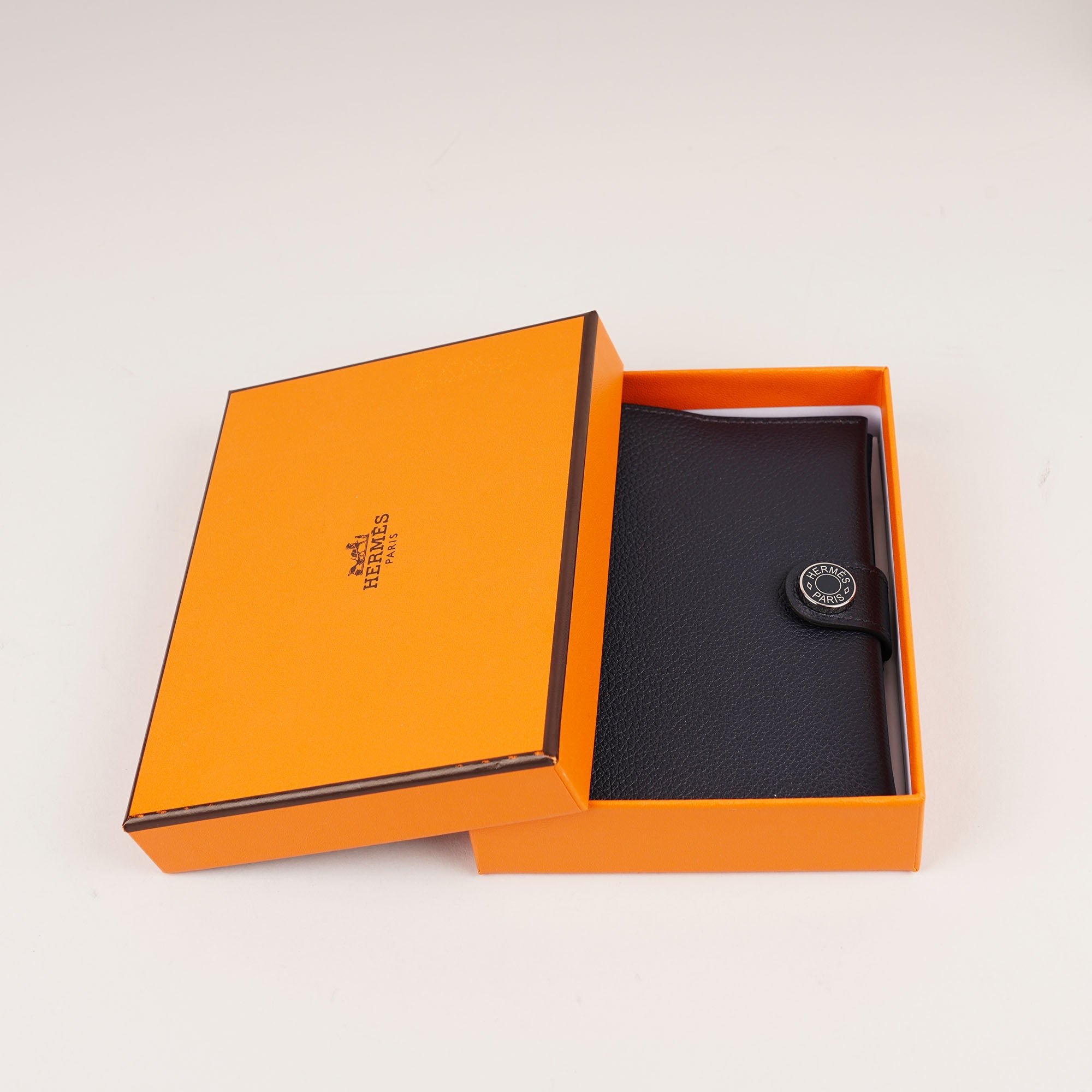R.M.S Passport Cover - HERMÈS - Affordable Luxury image