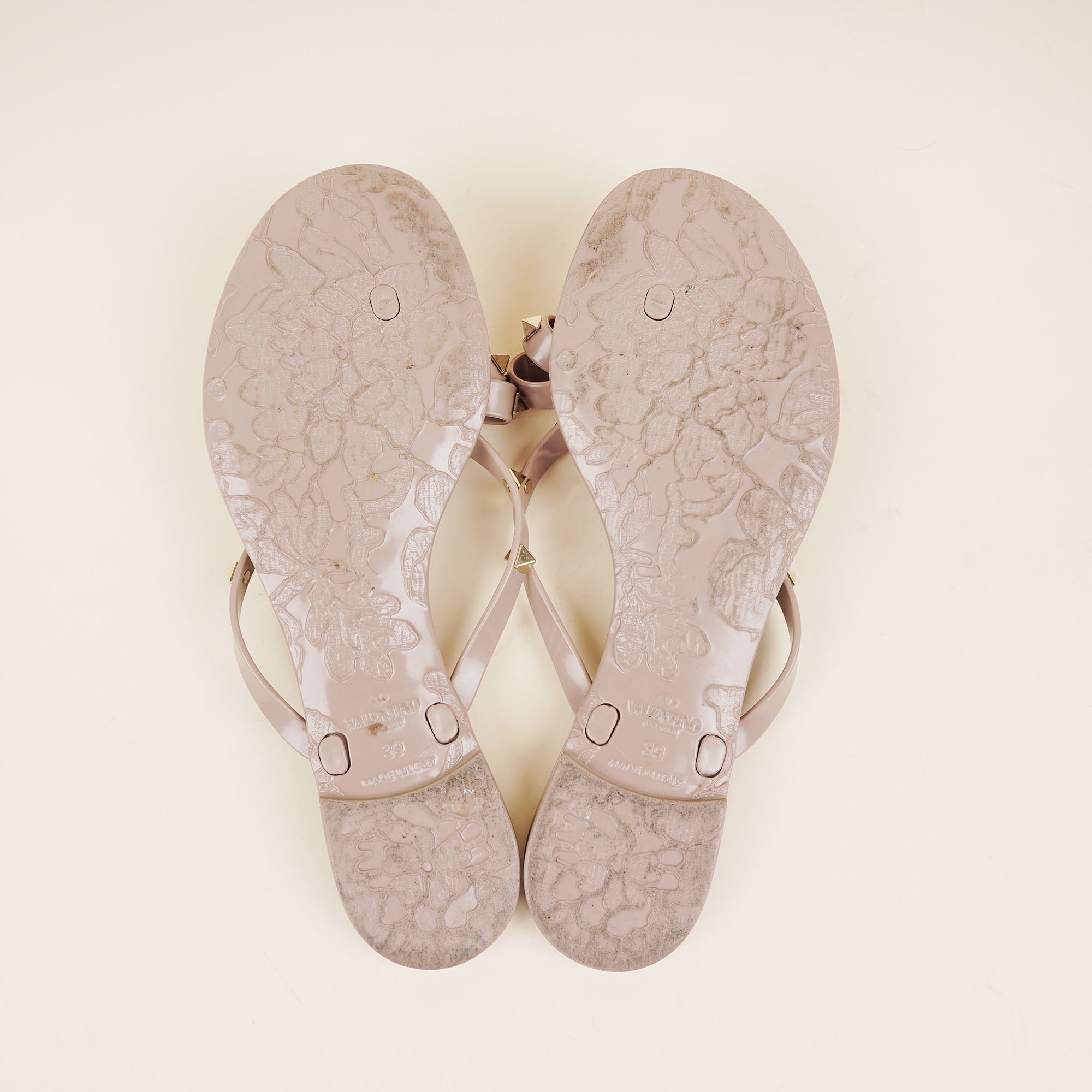 Rockstud Bow Flip Flops 39 - VALENTINO - Affordable Luxury image