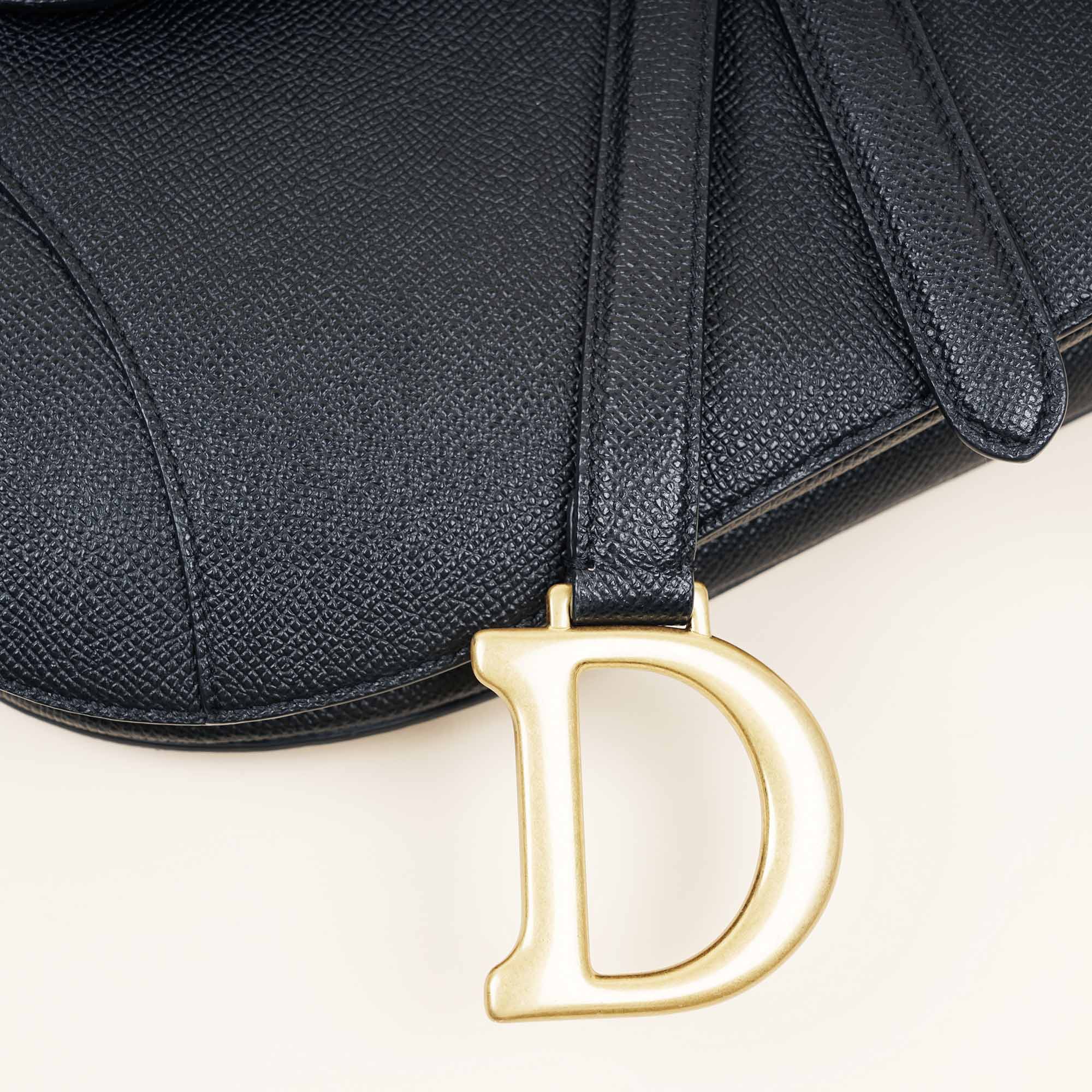 Saddle Bag - CHRISTIAN DIOR - Affordable Luxury image