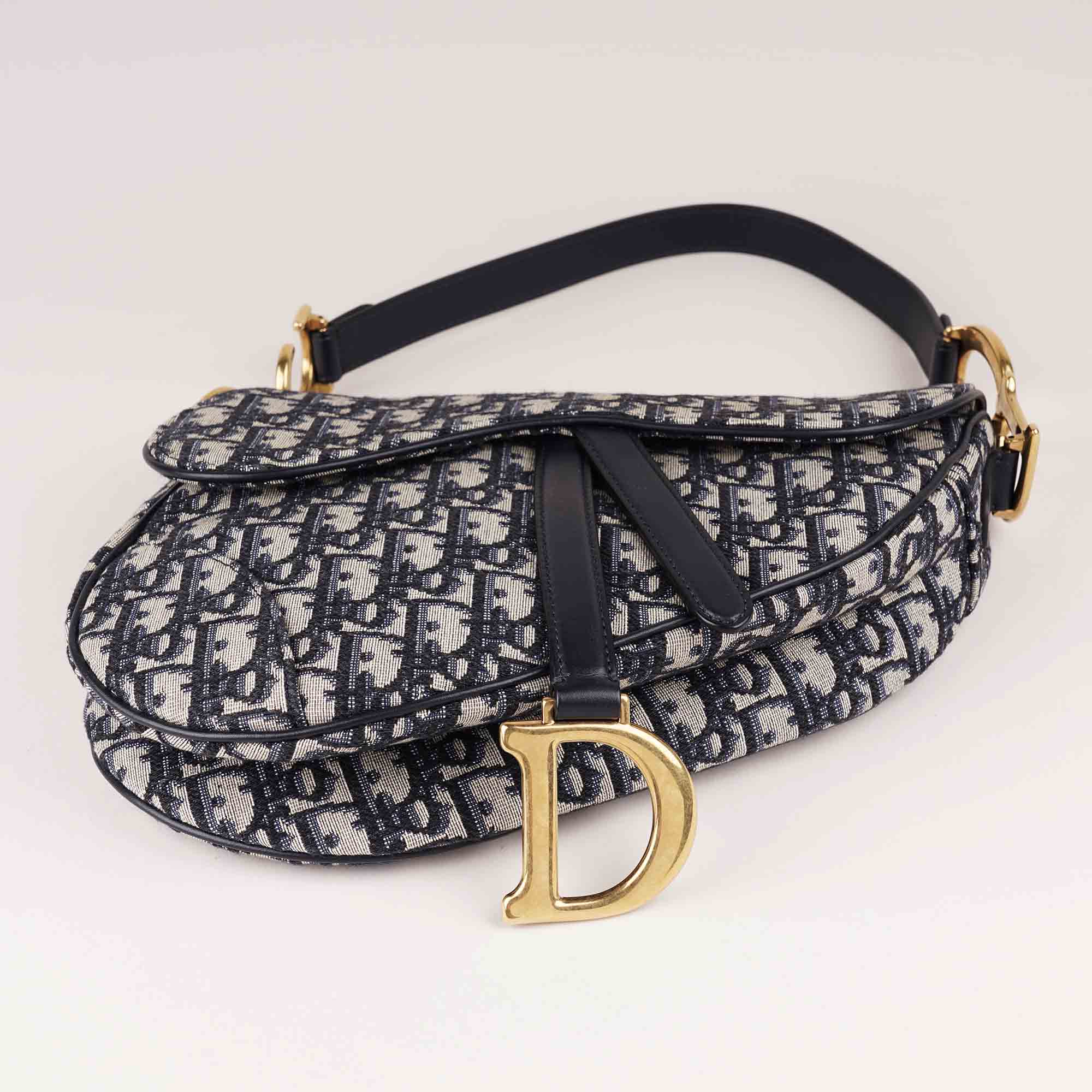 Saddle Bag w Strap - CHRISTIAN DIOR - Affordable Luxury image