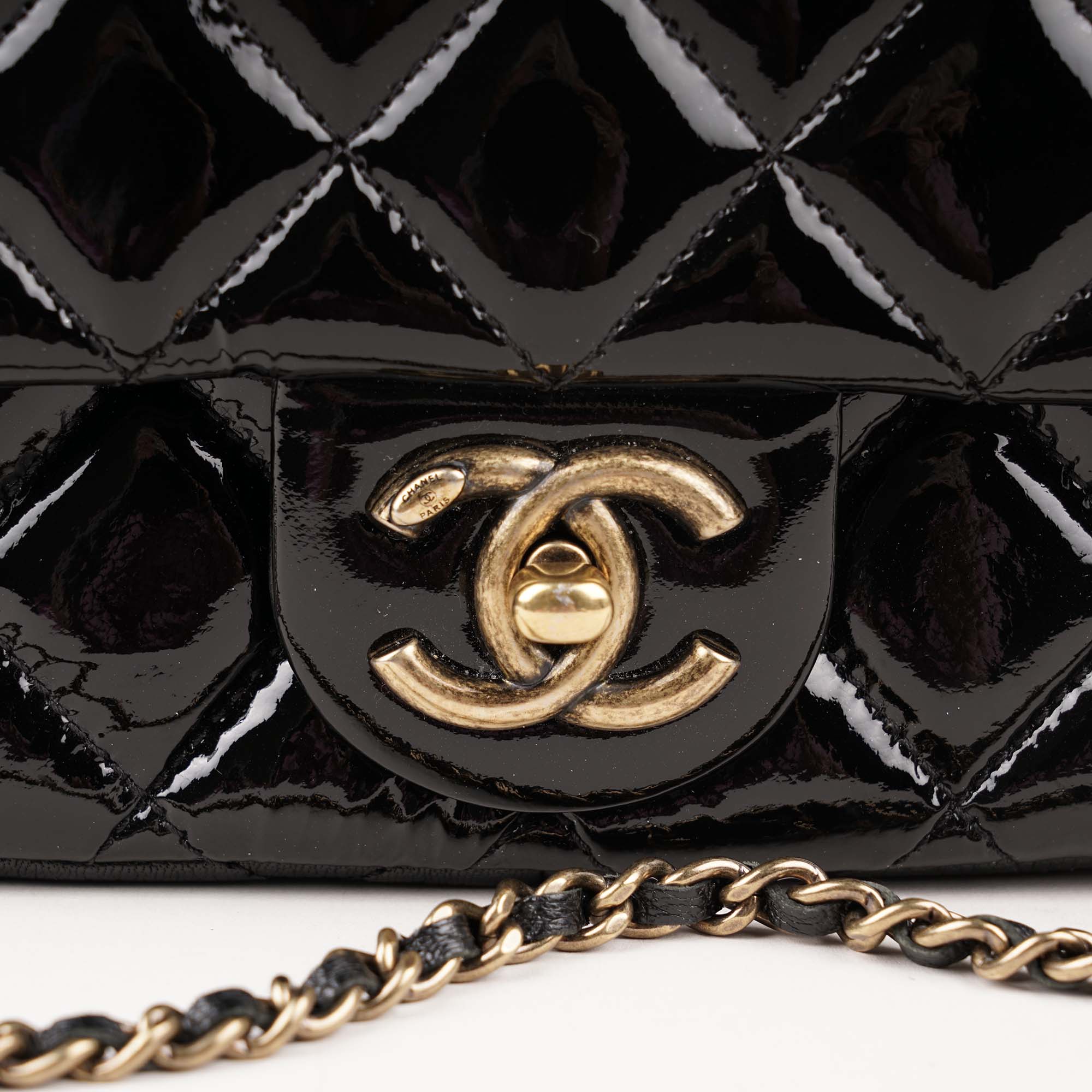 Single Flap Shoulder Bag - CHANEL - Affordable Luxury image