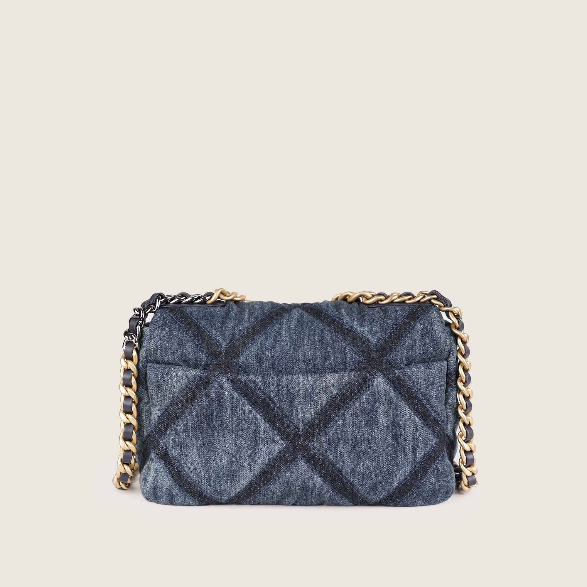 Small 19 Denim Flap - CHANEL - Affordable Luxury image