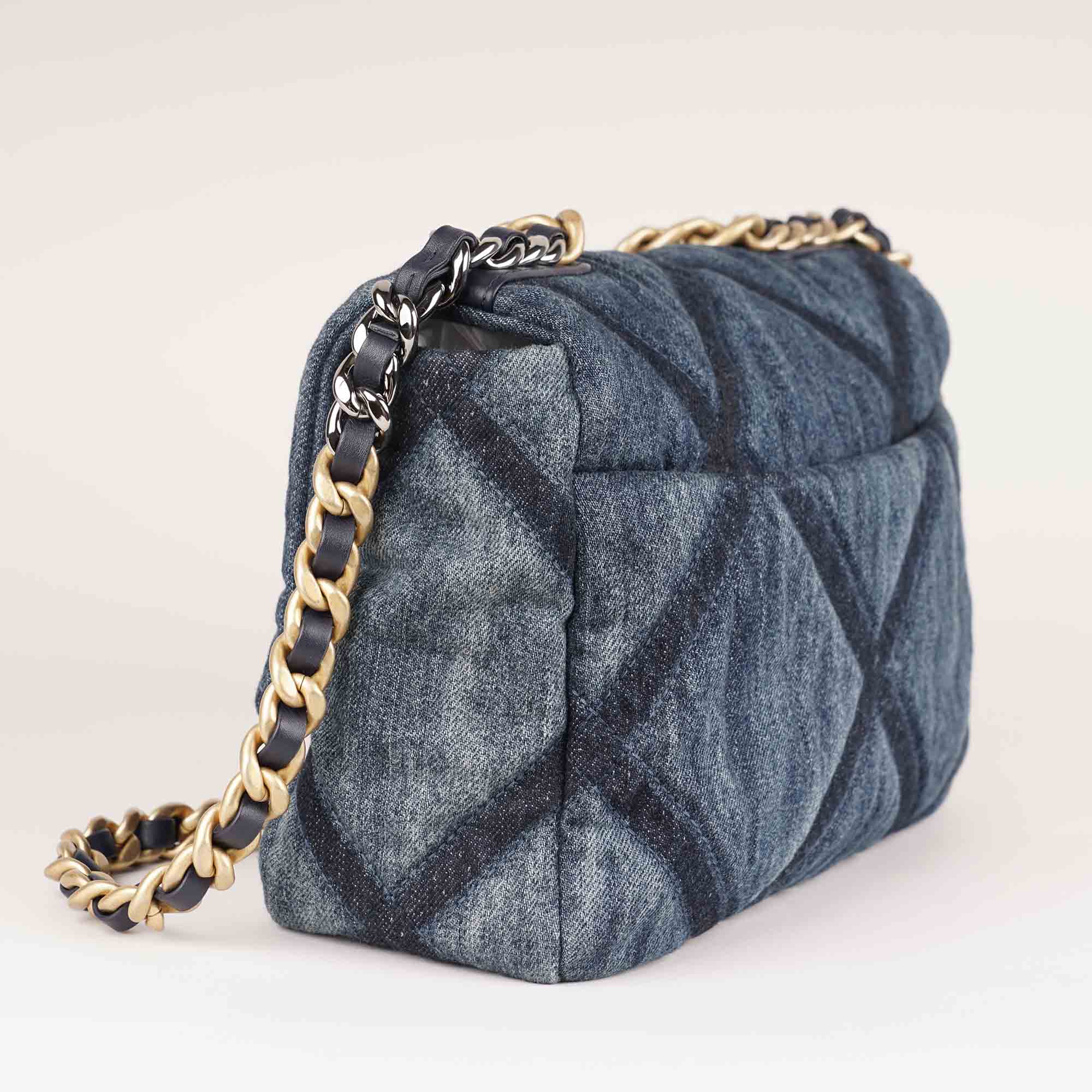 Small 19 Denim Flap - CHANEL - Affordable Luxury image