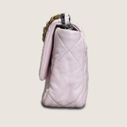 Small 19 Flap Bag - CHANEL - Affordable Luxury thumbnail image