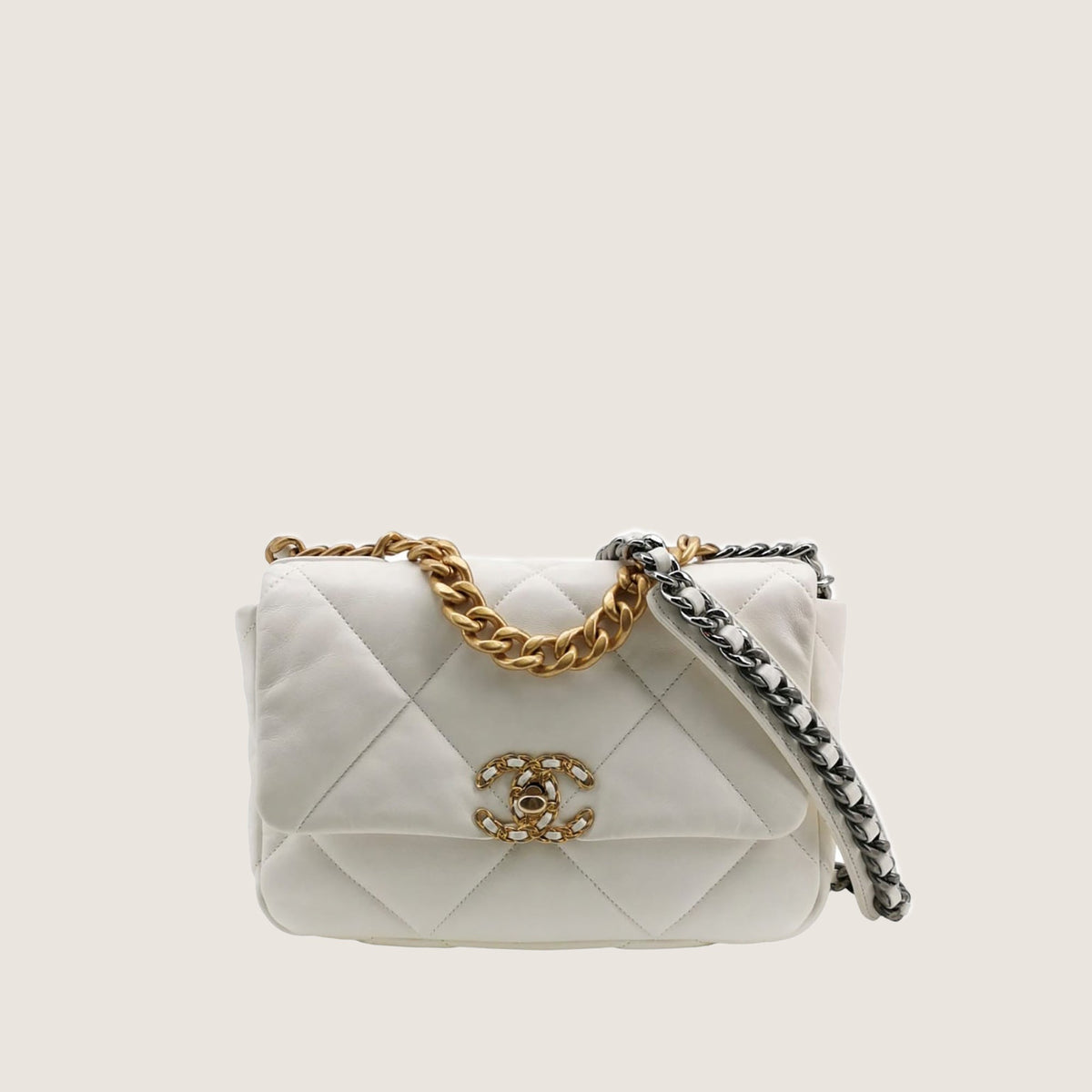 Small 19 Flap Bag - CHANEL - Affordable Luxury image