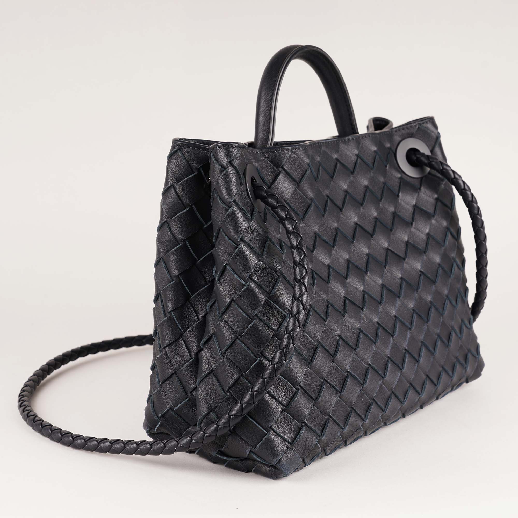 Small Andiamo Tote Bag - BOTTEGA VENETA - Affordable Luxury image