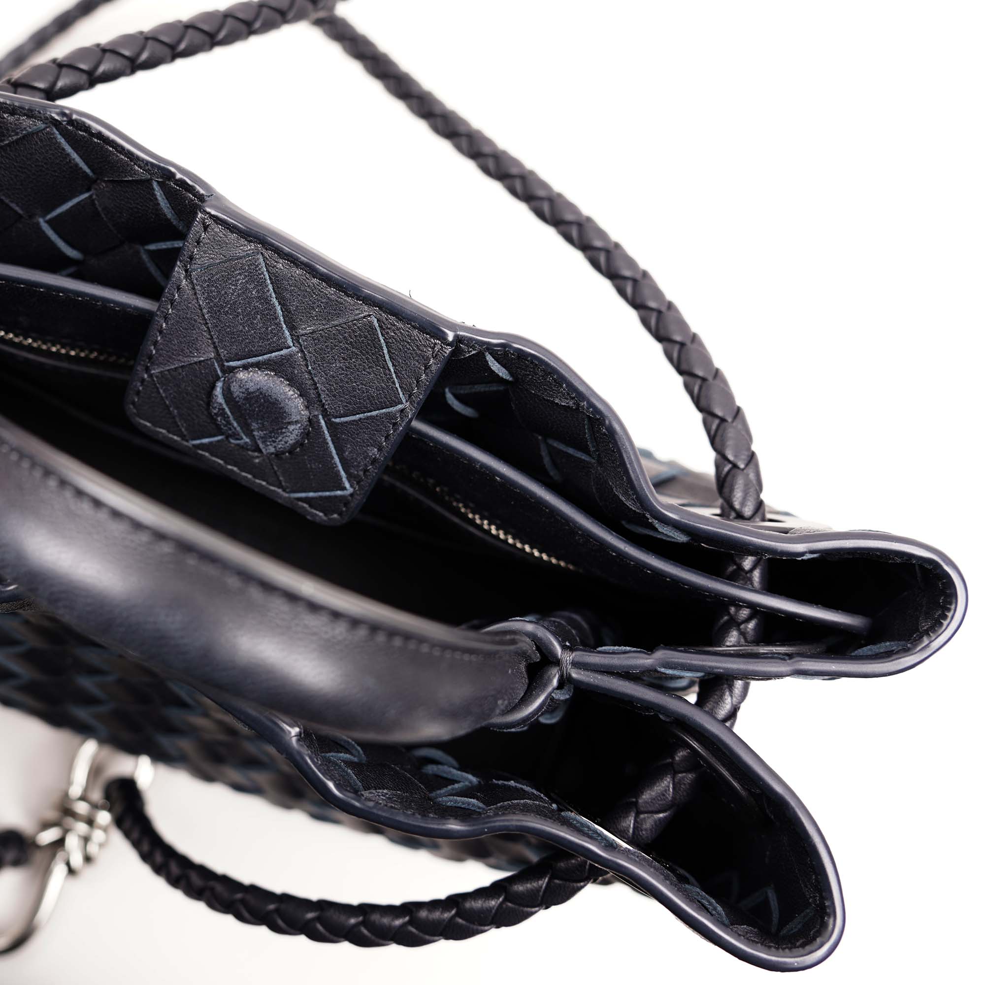 Small Andiamo Tote Bag - BOTTEGA VENETA - Affordable Luxury image