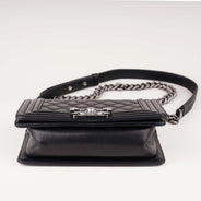 Small Boy Bag - CHANEL - Affordable Luxury thumbnail image