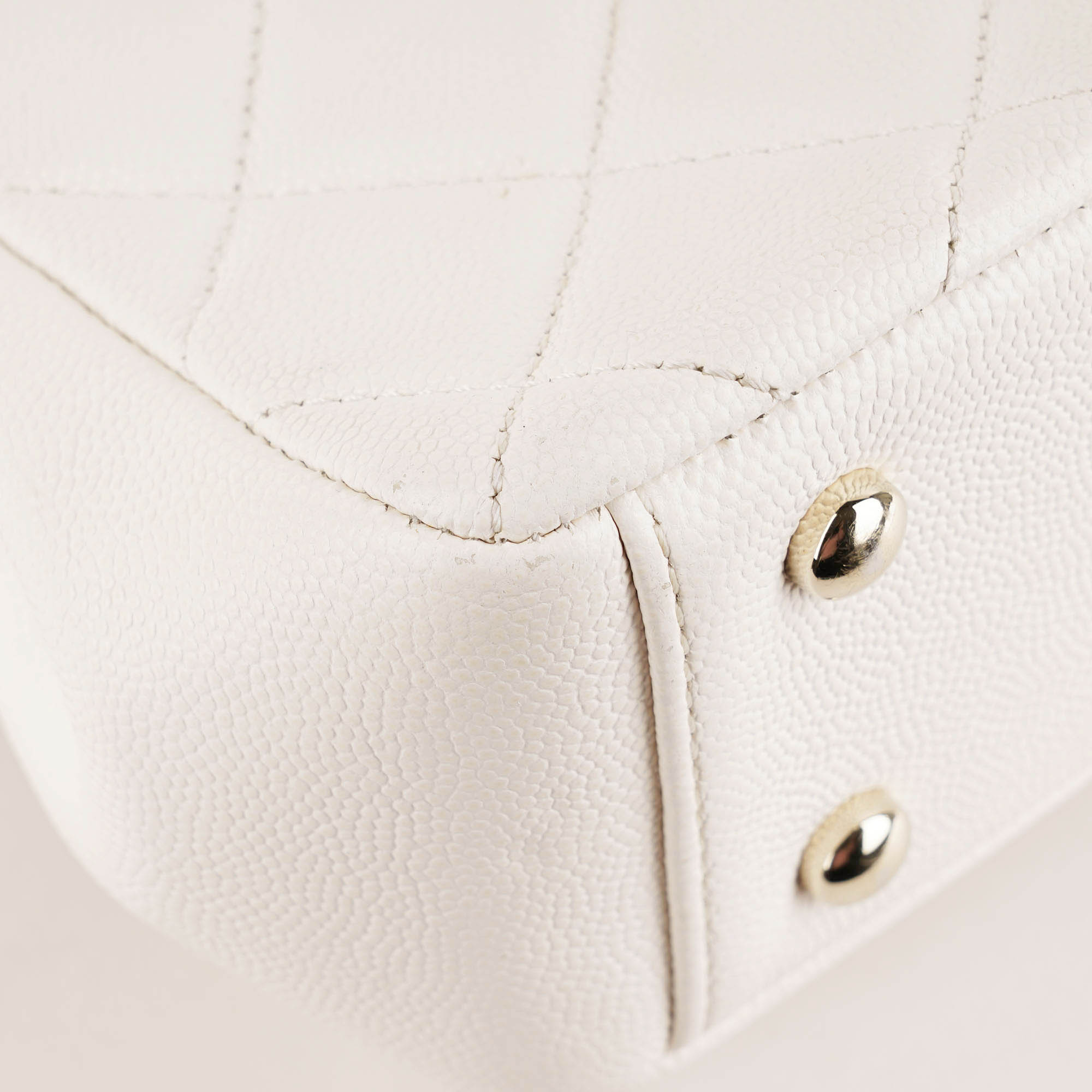 Small Business Affinity Flap Bag - CHANEL - Affordable Luxury image