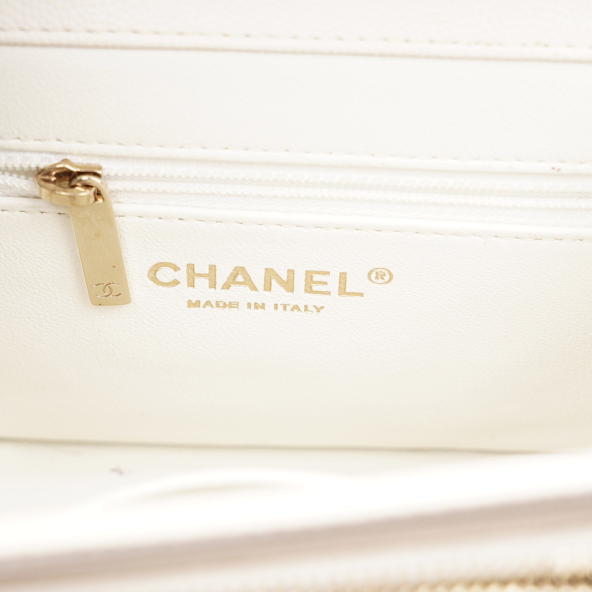 Small Business Affinity Flap Bag - CHANEL - Affordable Luxury image