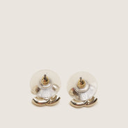 Small CC Earrings - CHANEL - Affordable Luxury thumbnail image