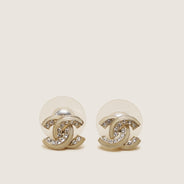 Small CC Earrings - CHANEL - Affordable Luxury thumbnail image