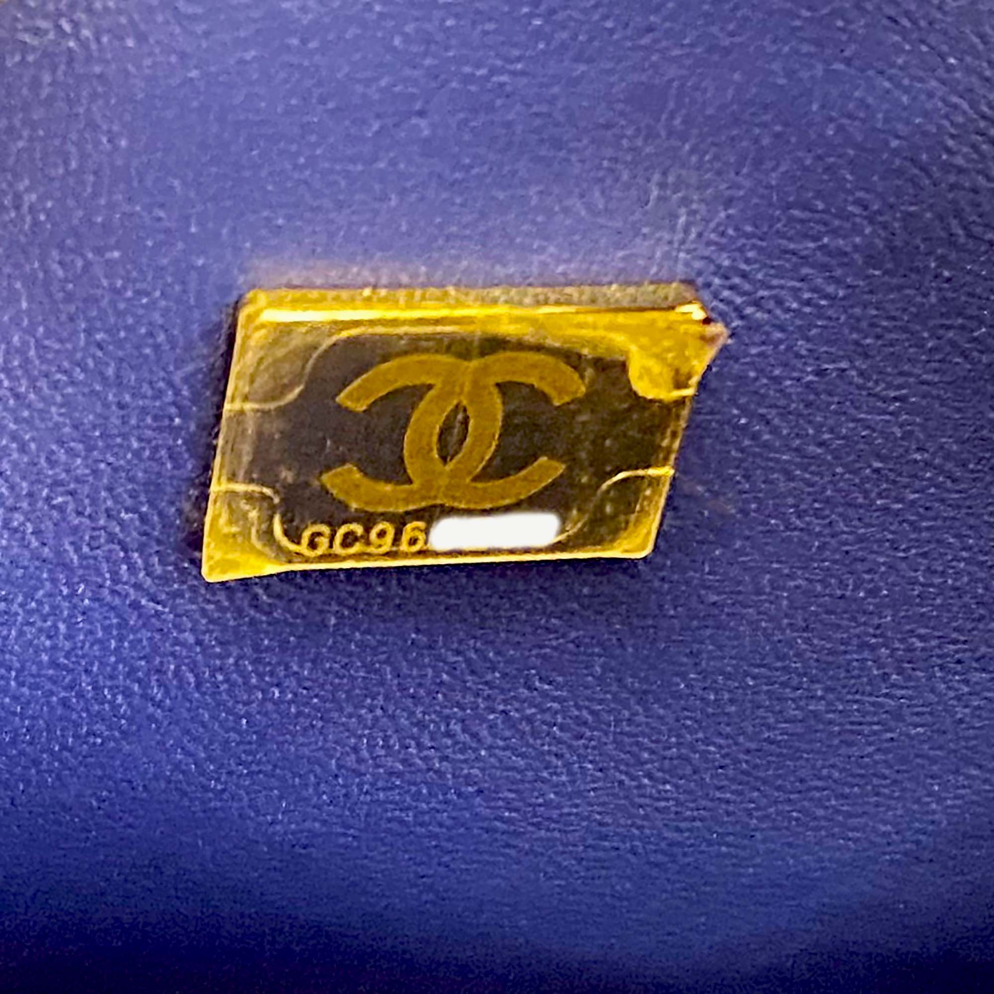 Small Classic Double Flap Bag - CHANEL - Affordable Luxury image