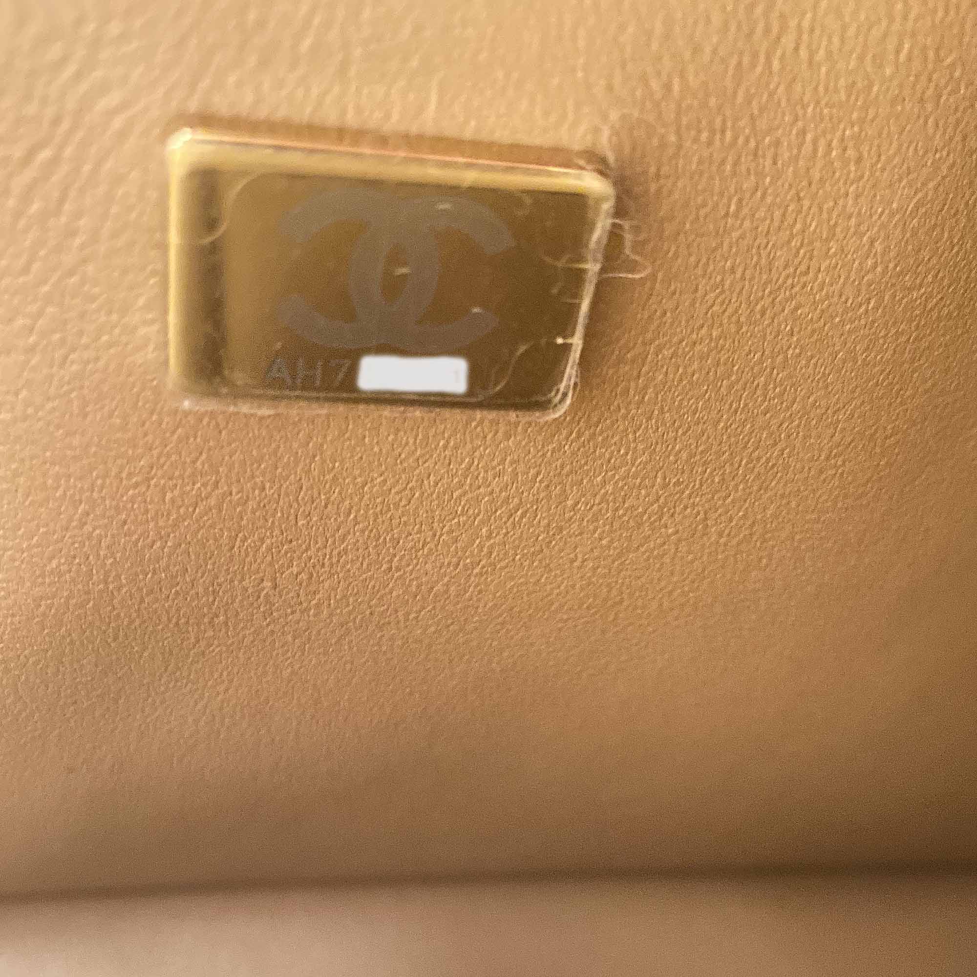 Small Classic Double Flap Bag - CHANEL - Affordable Luxury image