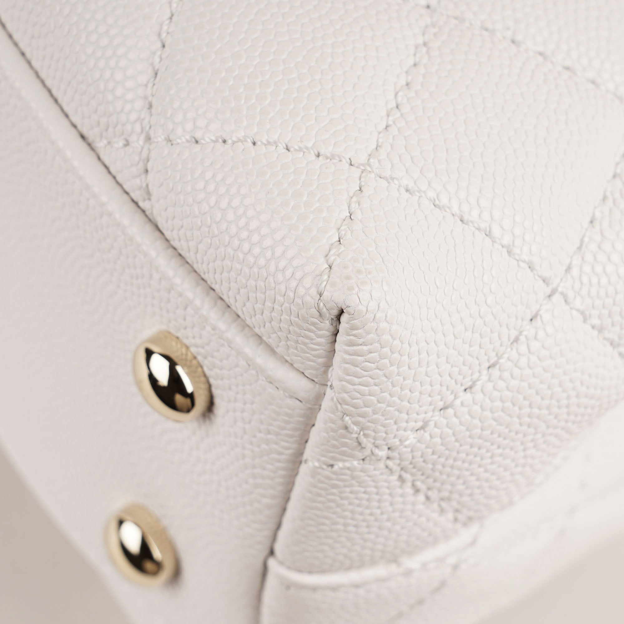 Small Coco Top Handle - CHANEL - Affordable Luxury image