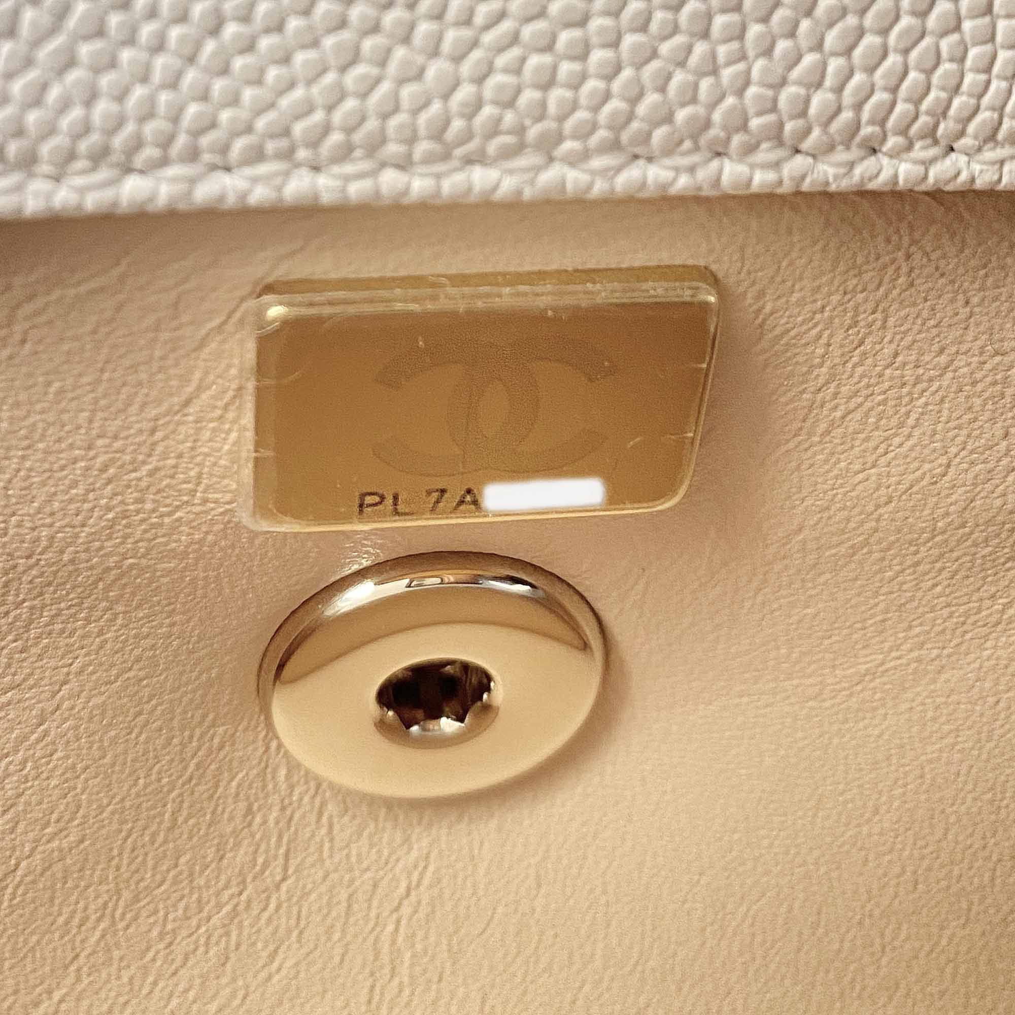 Small Coco Top Handle - CHANEL - Affordable Luxury image