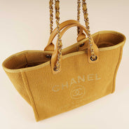 Small Deauville Tote - CHANEL - Affordable Luxury thumbnail image