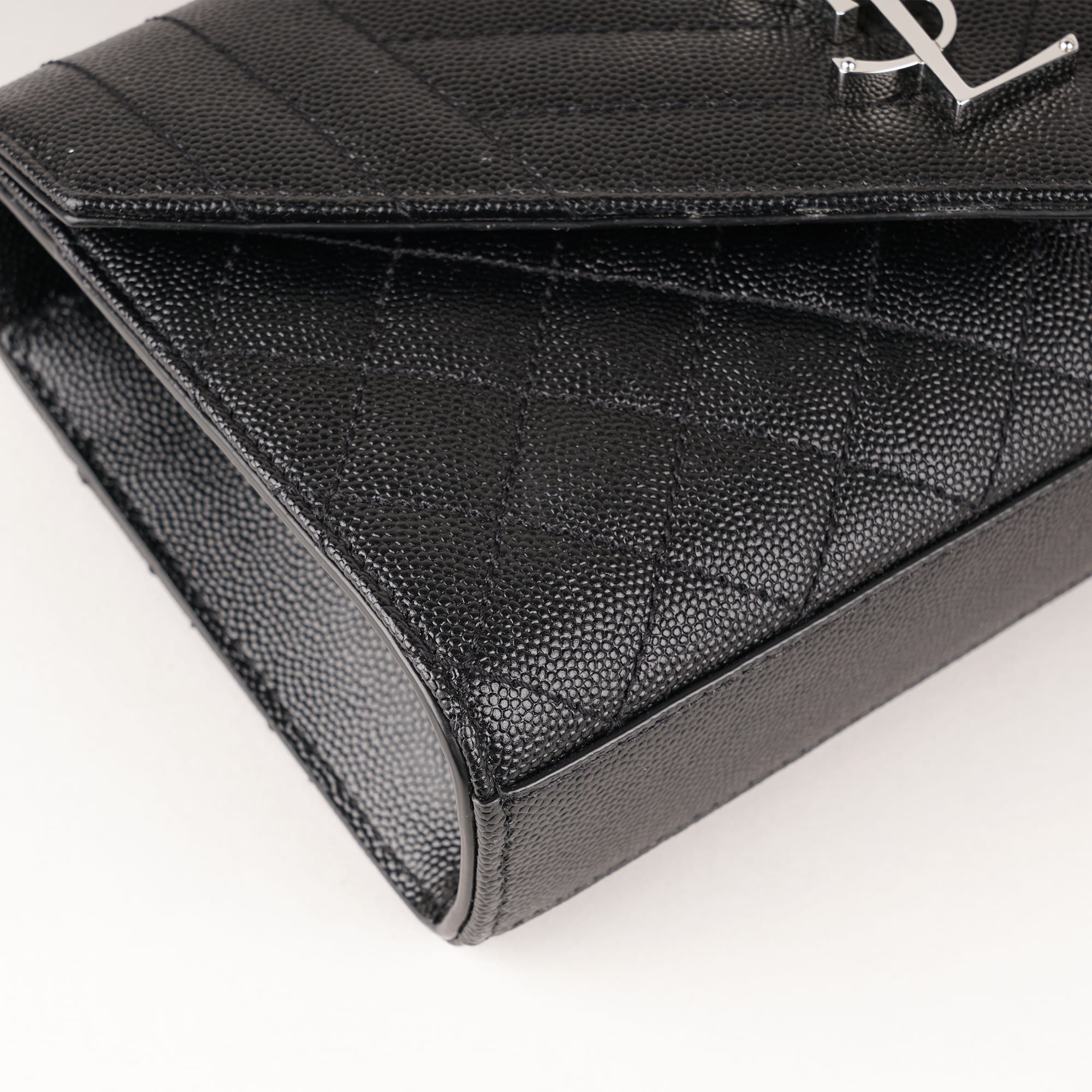 Small Envelope Shoulder Bag - SAINT LAURENT - Affordable Luxury image