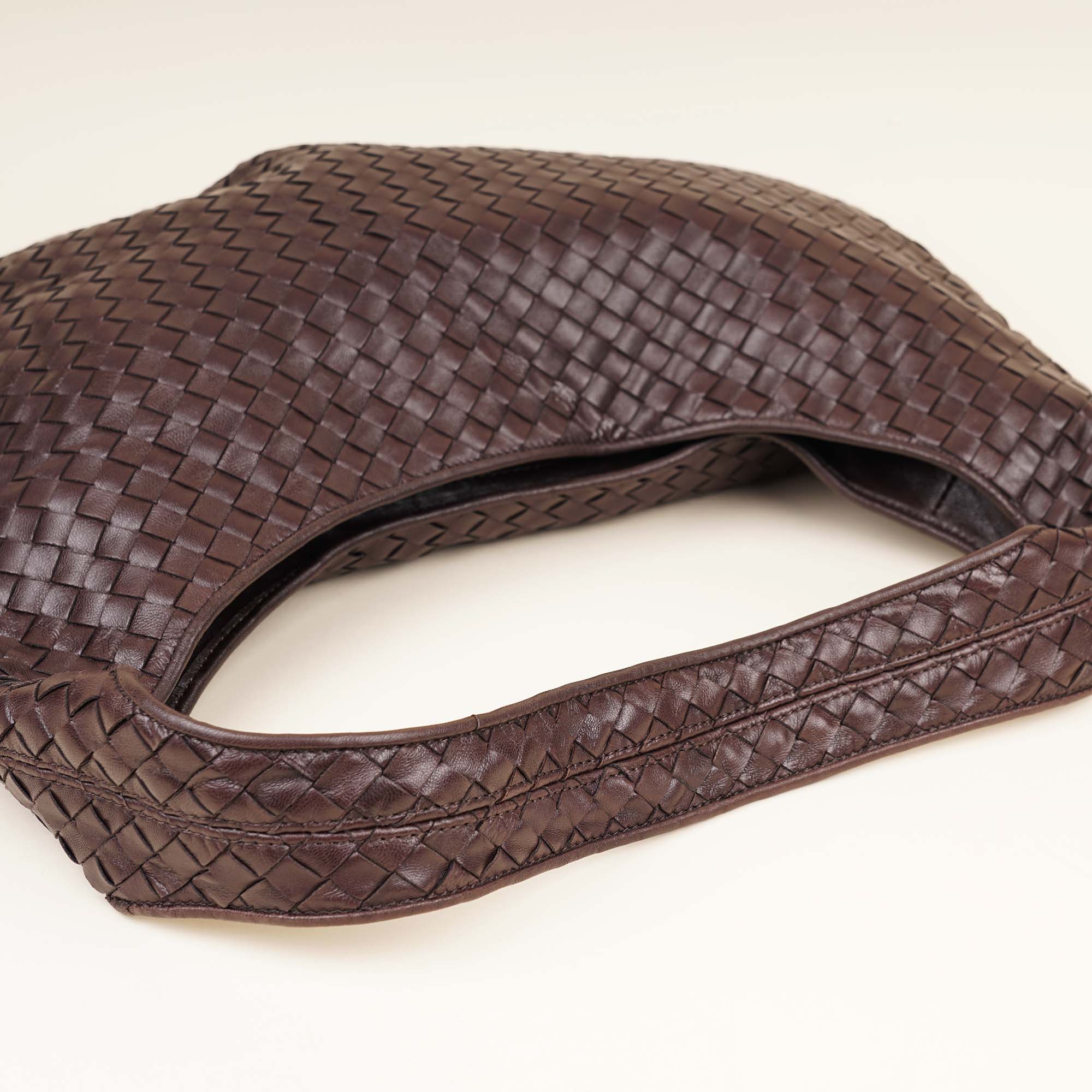 Small Intrecciatio Hobo Bag - BOTTEGA VENETA - Affordable Luxury image