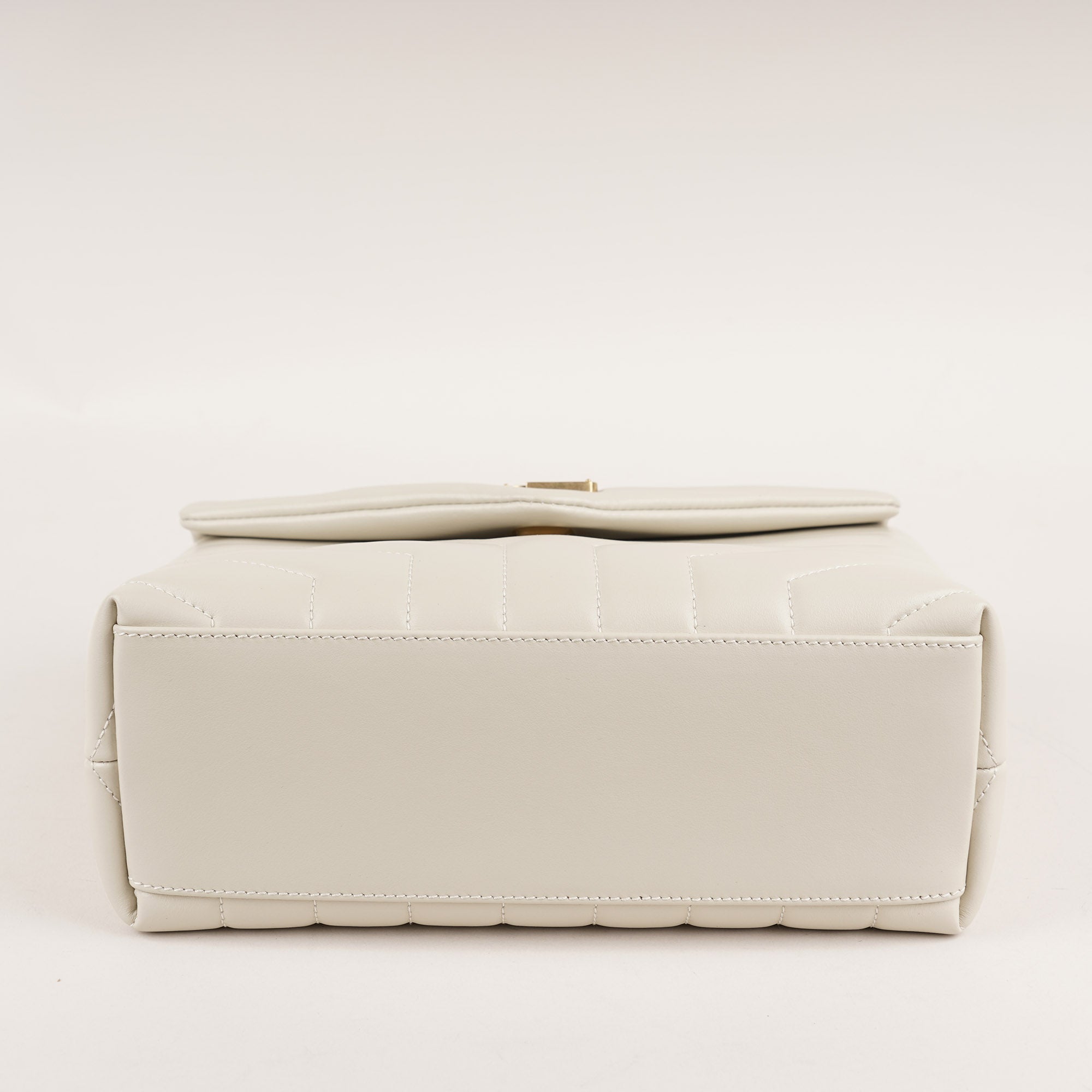 Small LouLou Shoulder Bag - SAINT LAURENT - Affordable Luxury image