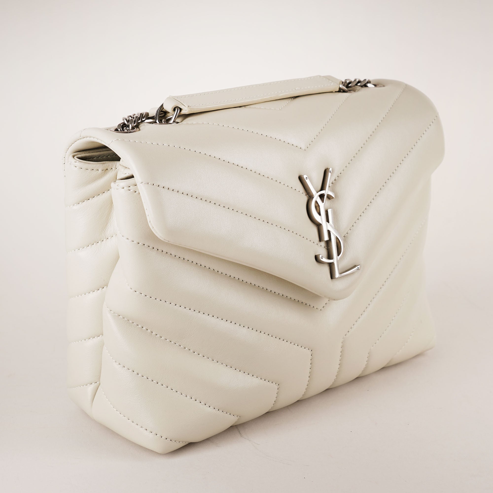 Small LouLou Shoulder Bag - SAINT LAURENT - Affordable Luxury image