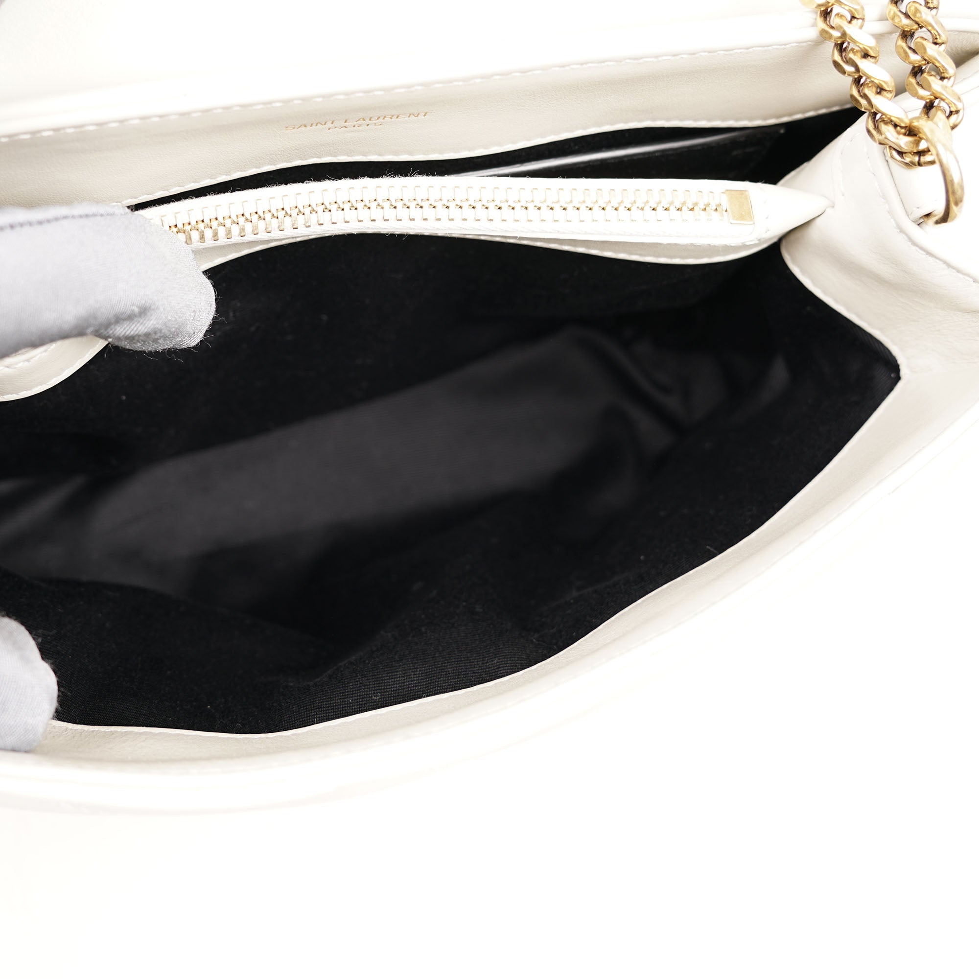 Small LouLou Shoulder Bag - SAINT LAURENT - Affordable Luxury image
