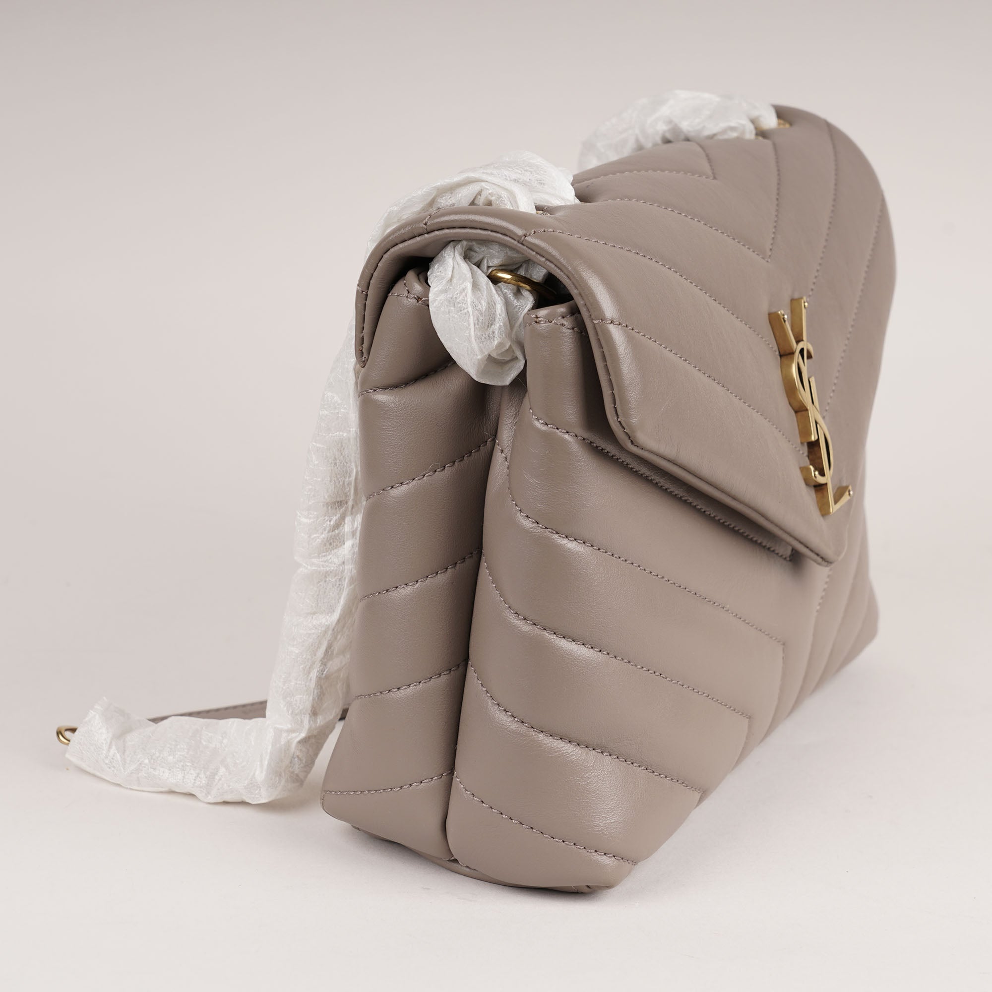 Small LouLou Shoulder Bag - SAINT LAURENT - Affordable Luxury image