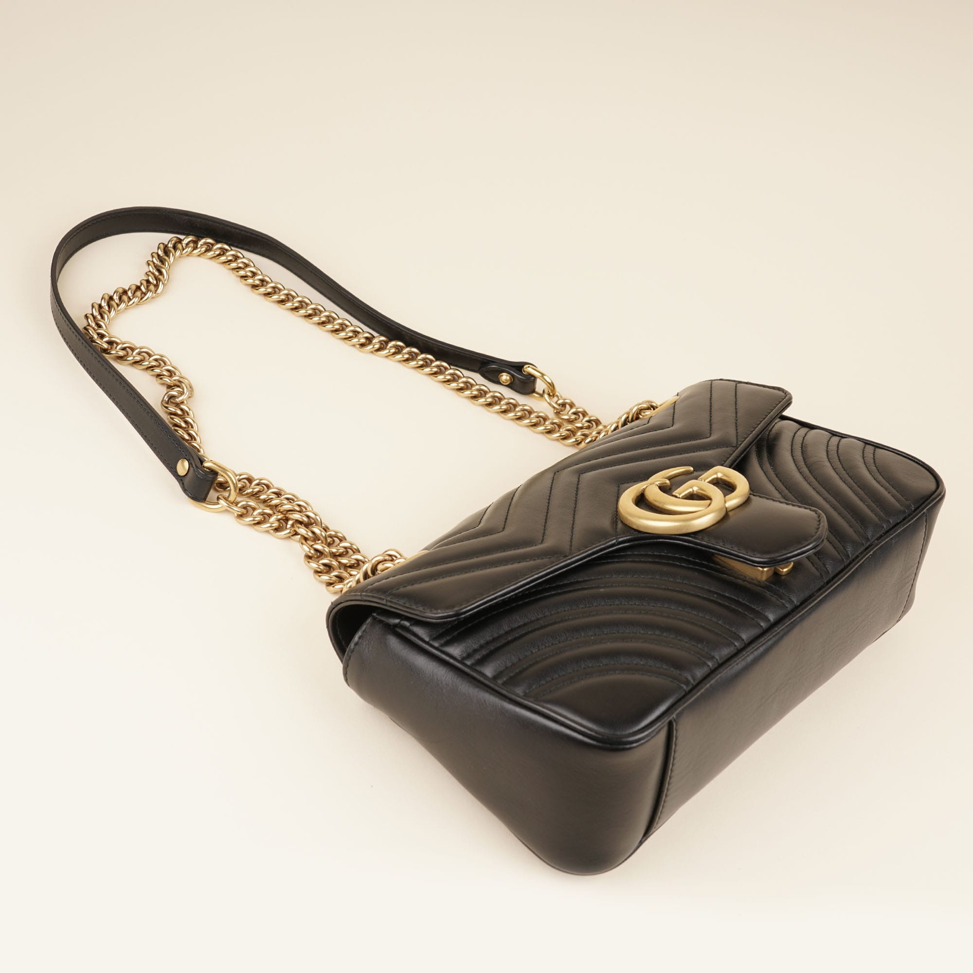 Small Marmont Shoulder Bag - GUCCI - Affordable Luxury image