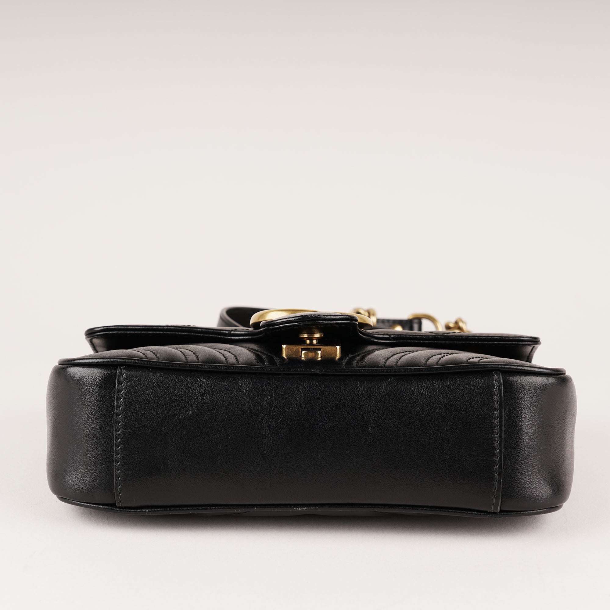 Small Marmont Shoulder Bag - GUCCI - Affordable Luxury image