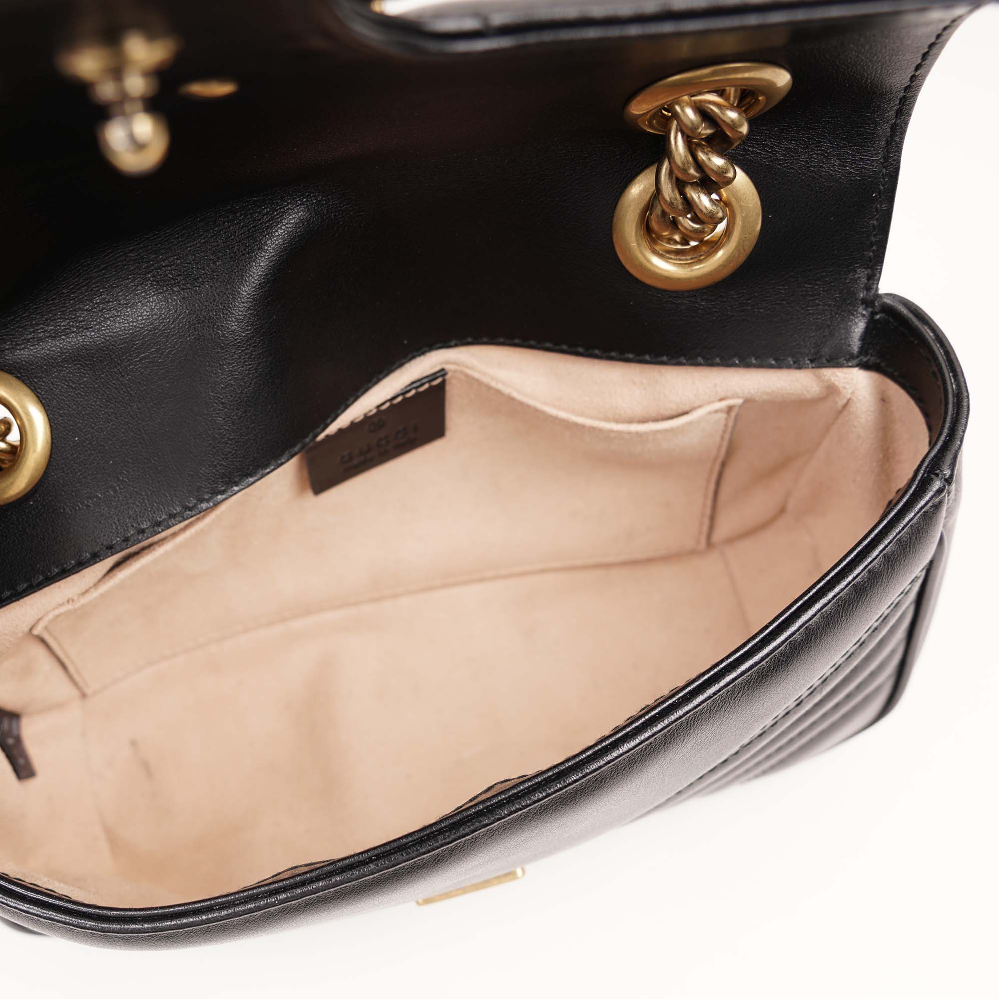Small Marmont Shoulder Bag - GUCCI - Affordable Luxury image